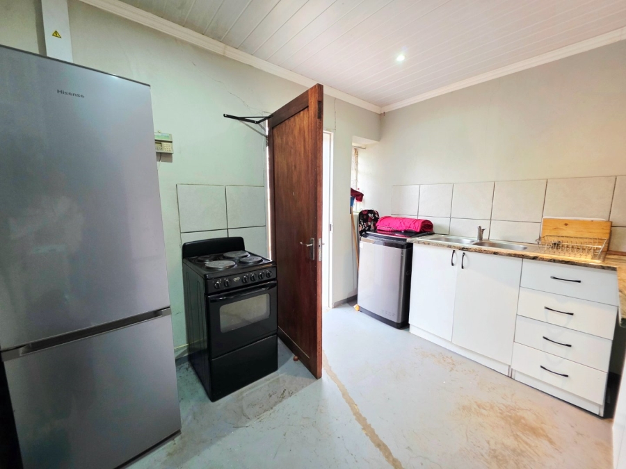 11 Bedroom Property for Sale in Brandwag Free State